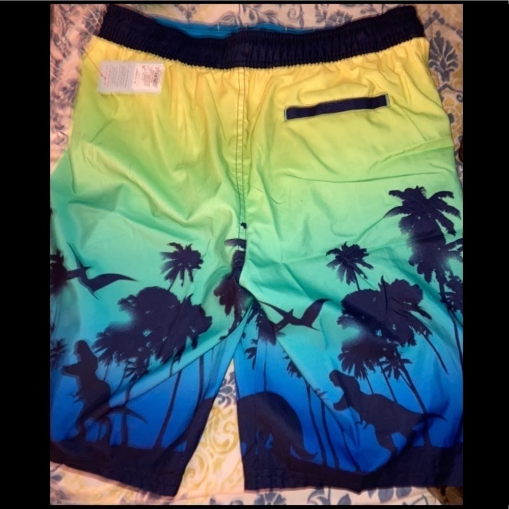🎉 HP 🎉 NWT NEW  Boys' Neon Sharks Swim Trunks - Picture 3 of 7